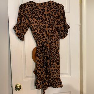 Gianni Bini  Leopard Print  Wrap Dress Size M Women’s